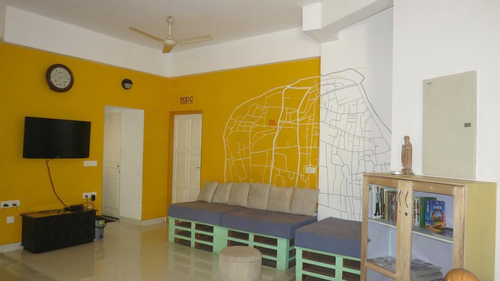 Happy Camper Hostel Kochi Екстериор снимка