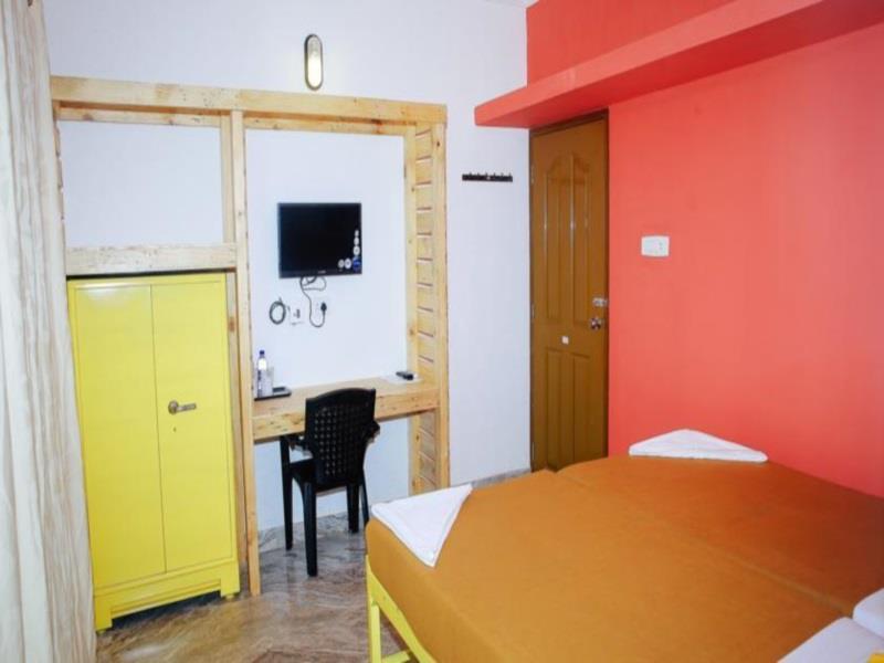 Happy Camper Hostel Kochi Екстериор снимка