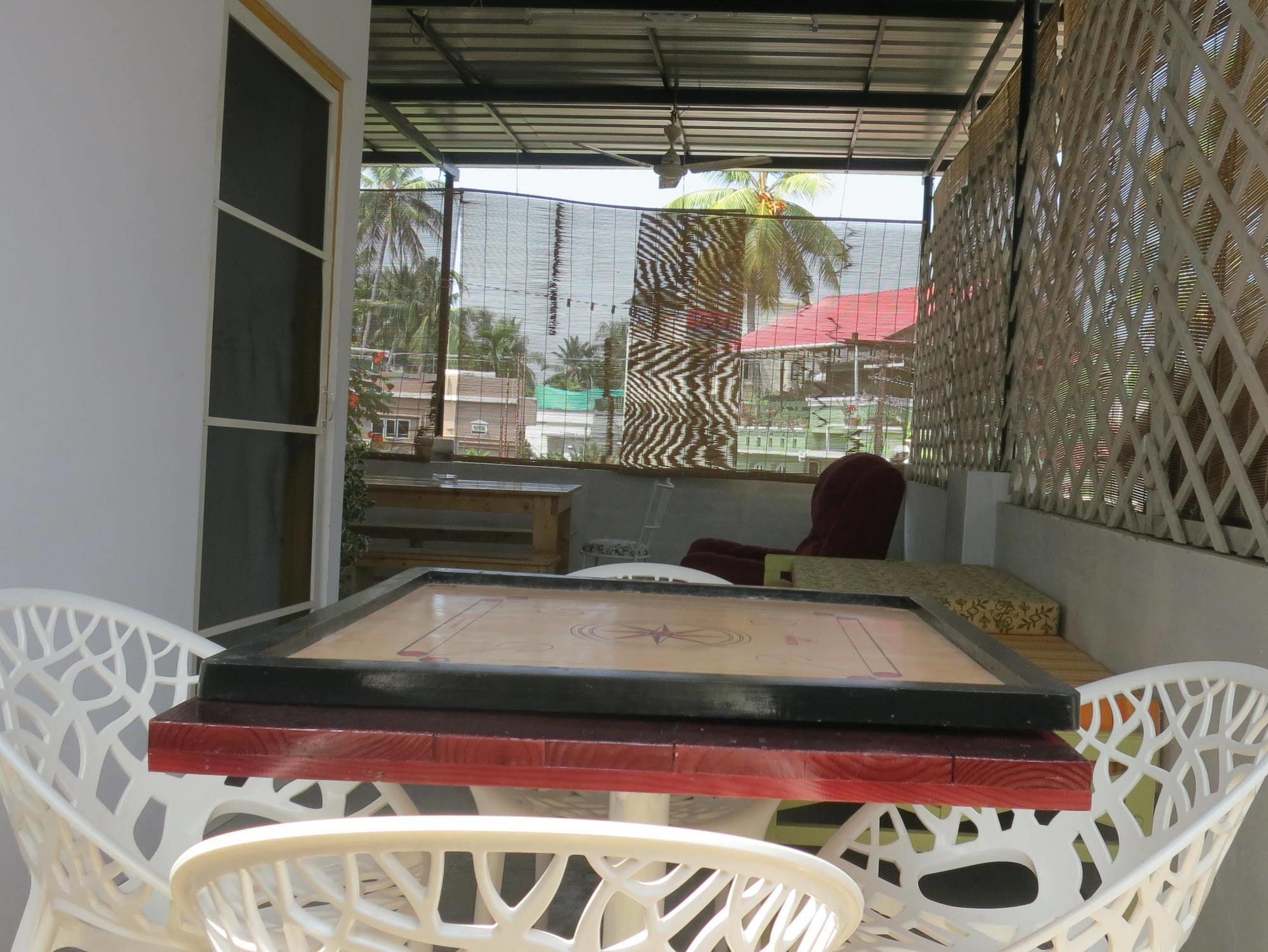 Happy Camper Hostel Kochi Екстериор снимка