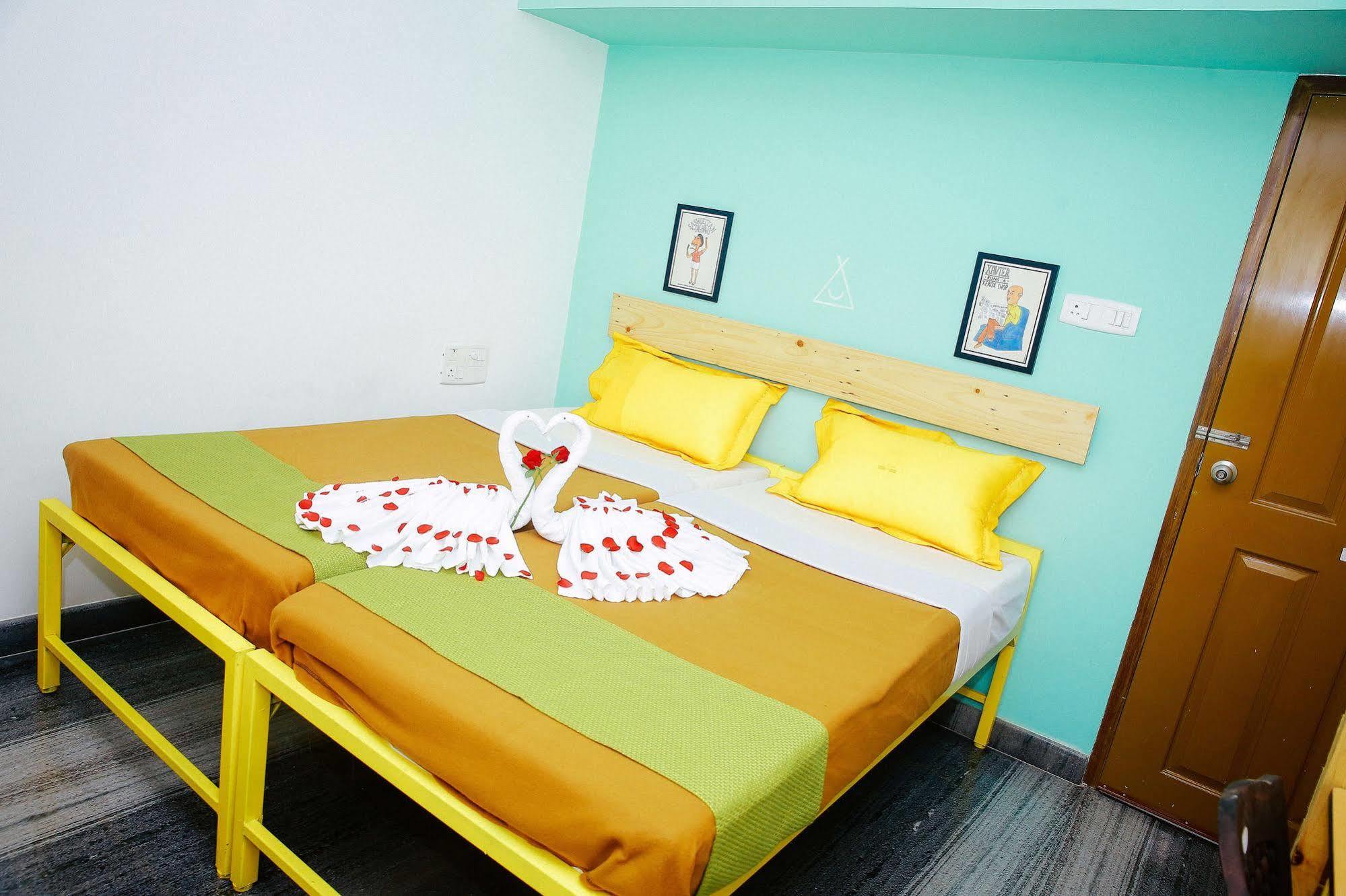 Happy Camper Hostel Kochi Екстериор снимка